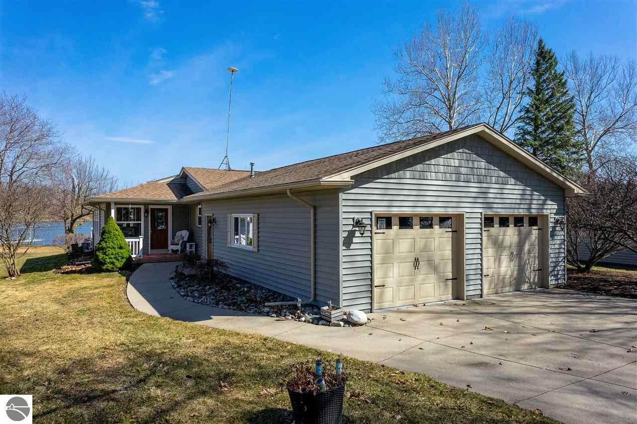 4753 Lakeside Drive - Photo 1
