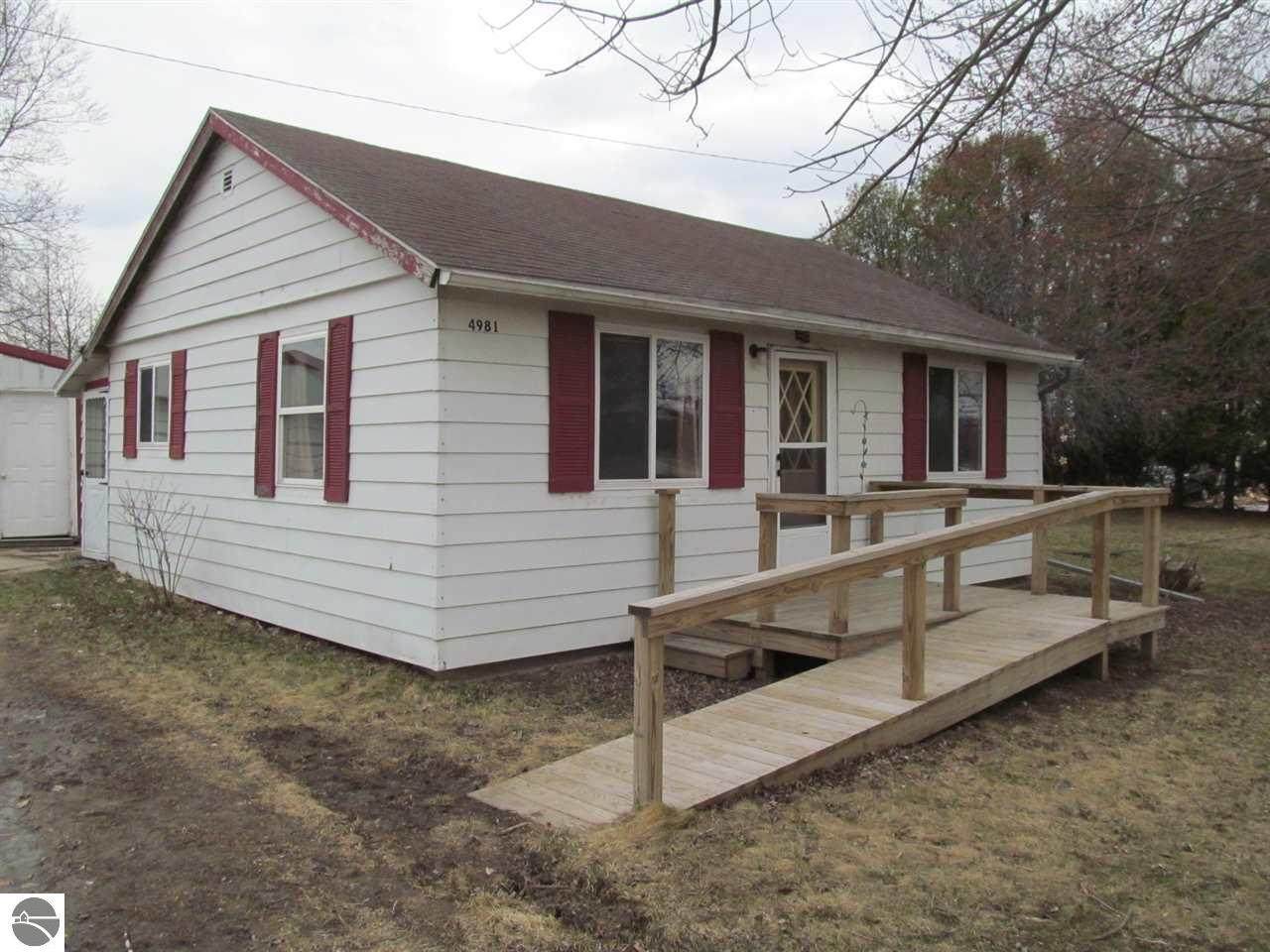 4981 20 Mile Road - Photo 1