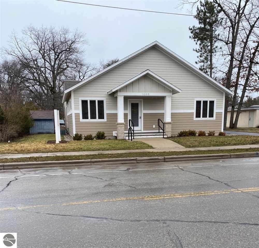 1203 Eighth Street - Photo 1