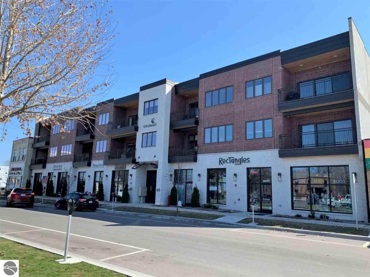 613 Randolph Street - Photo 1