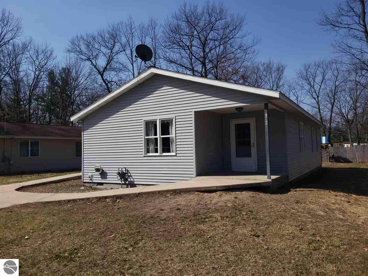 309 Kelly Street - Photo 1