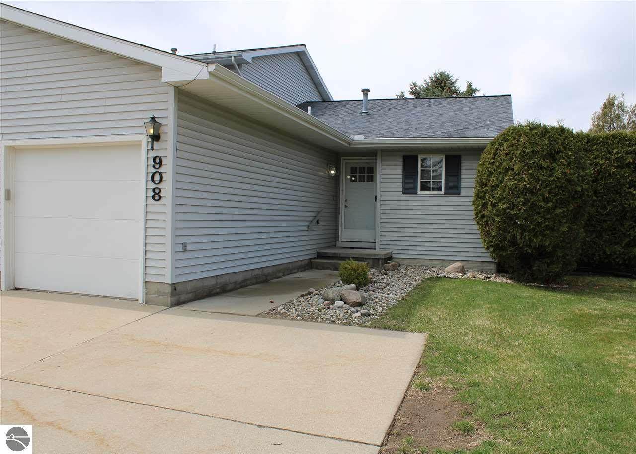 908 Crapo Street - Photo 1