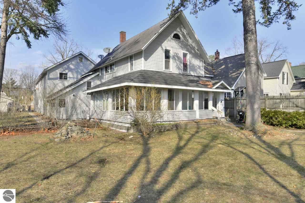 612 Ninth Street - Photo 1
