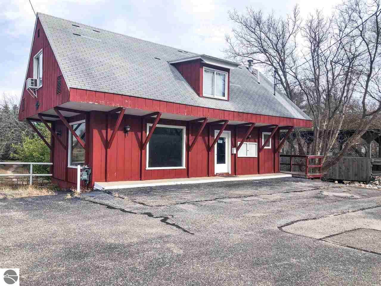 426 Chestnut Street - Photo 1