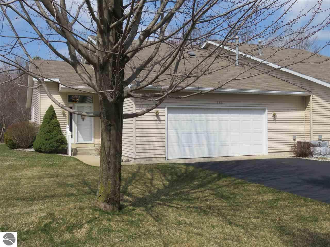 388 Woodside Circle - Photo 1