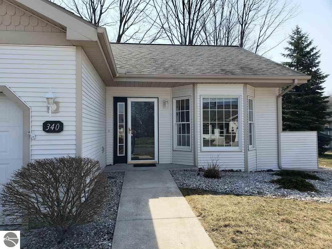 340 Golf View Lane - Photo 1