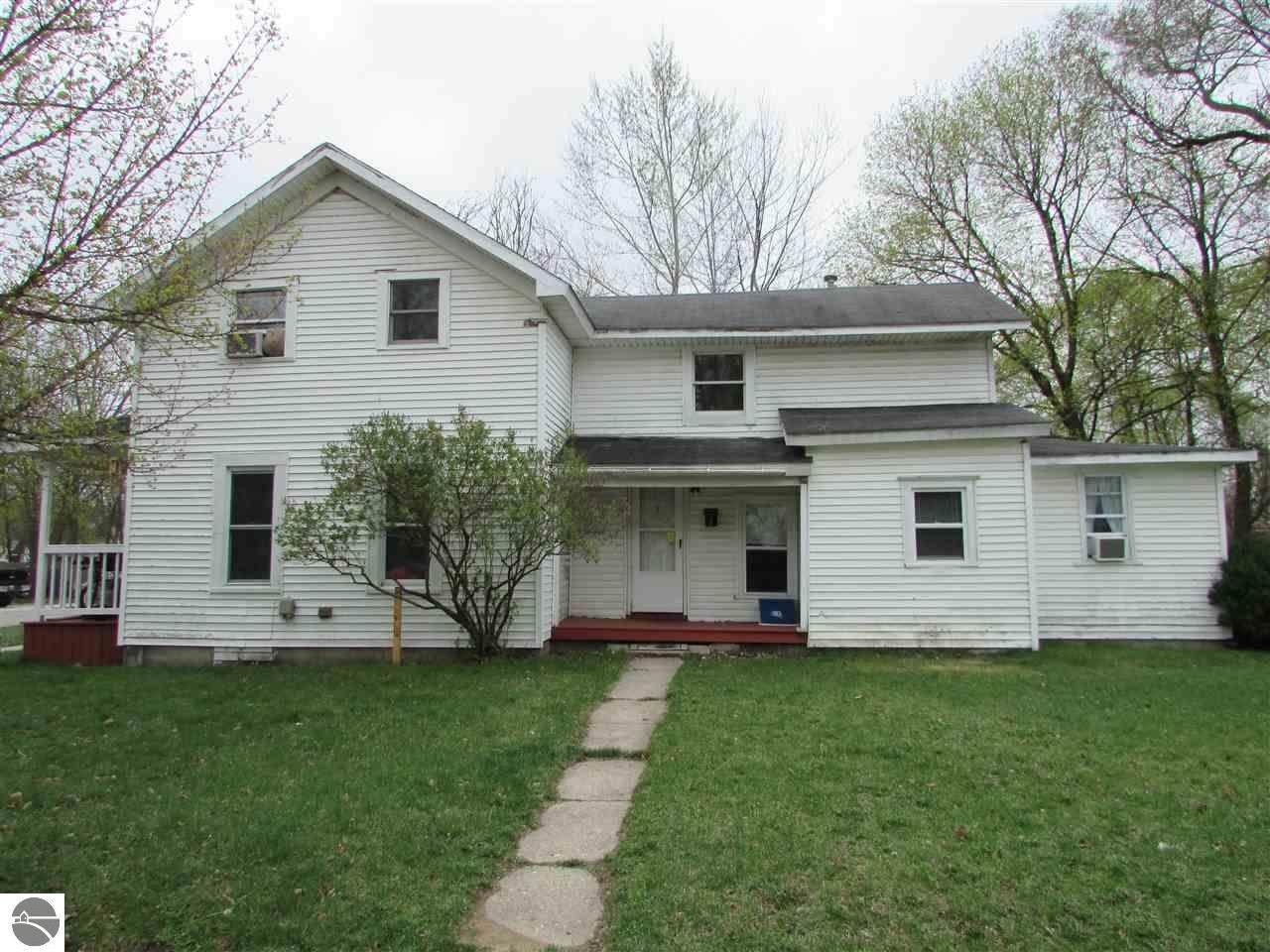 721 University Street - Photo 1