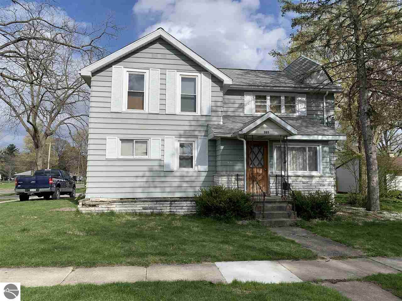 205 Ithaca Street - Photo 1