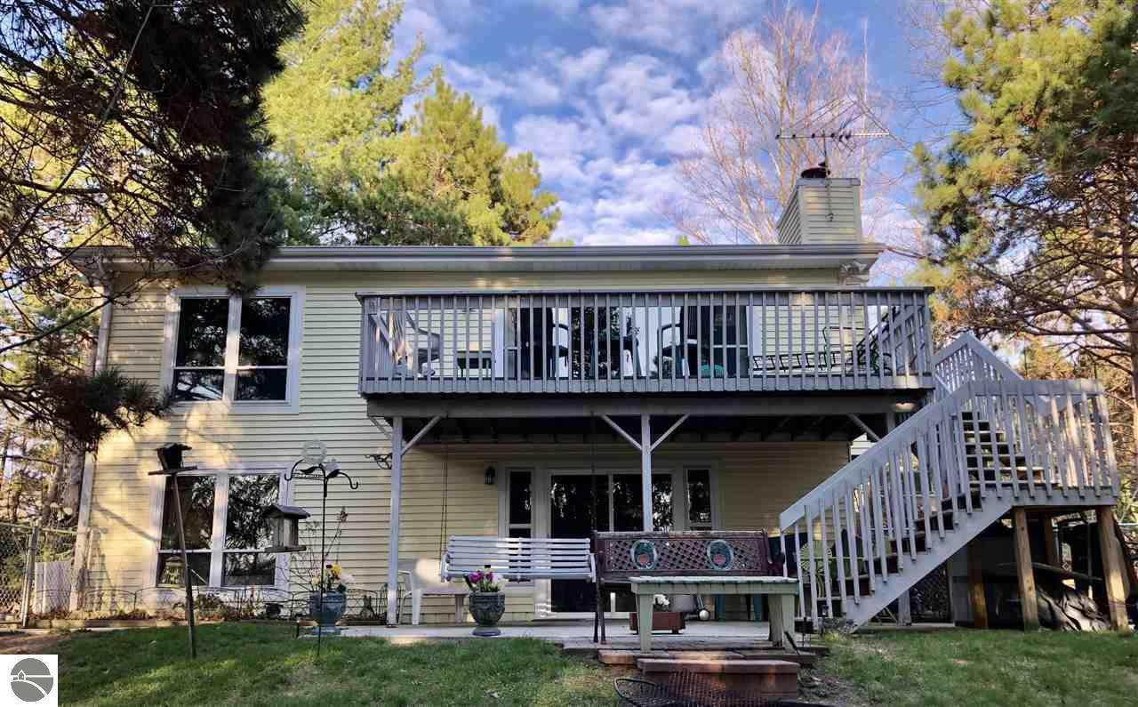 1905 Maple View Court - Photo 1