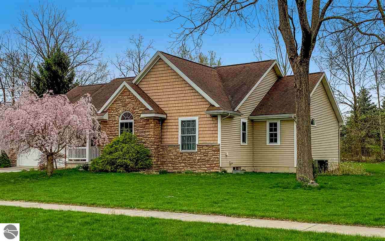 8725 Wheatdale Lane - Photo 1