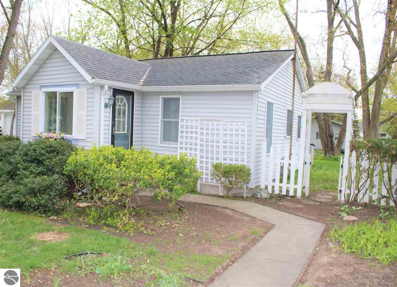1301 Elm Street - Photo 1