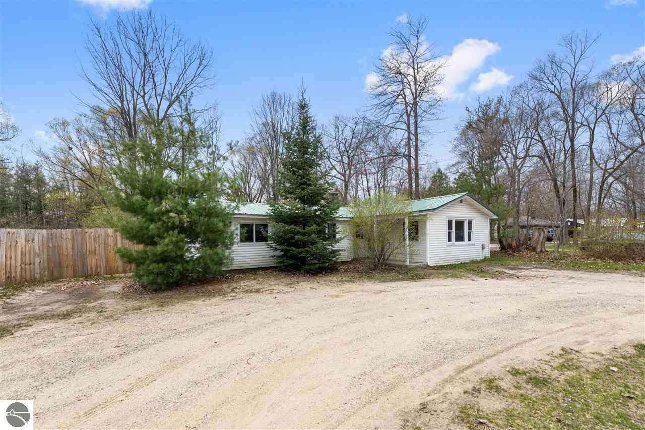 412 South Airport Road - Photo 1
