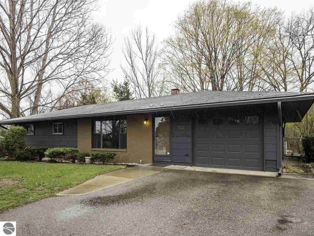 1123 Knoll Crest Court - Photo 1