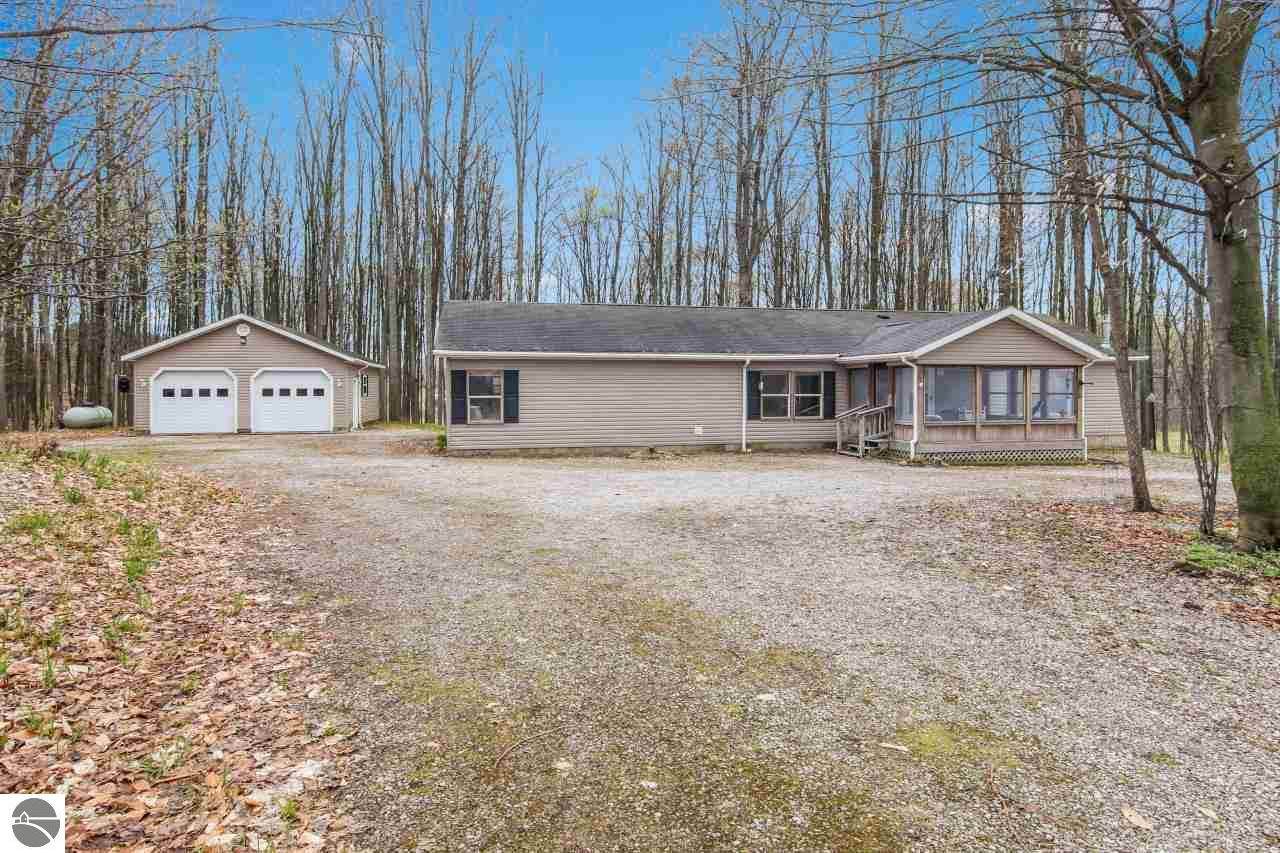 495 Prairie Lane - Photo 1