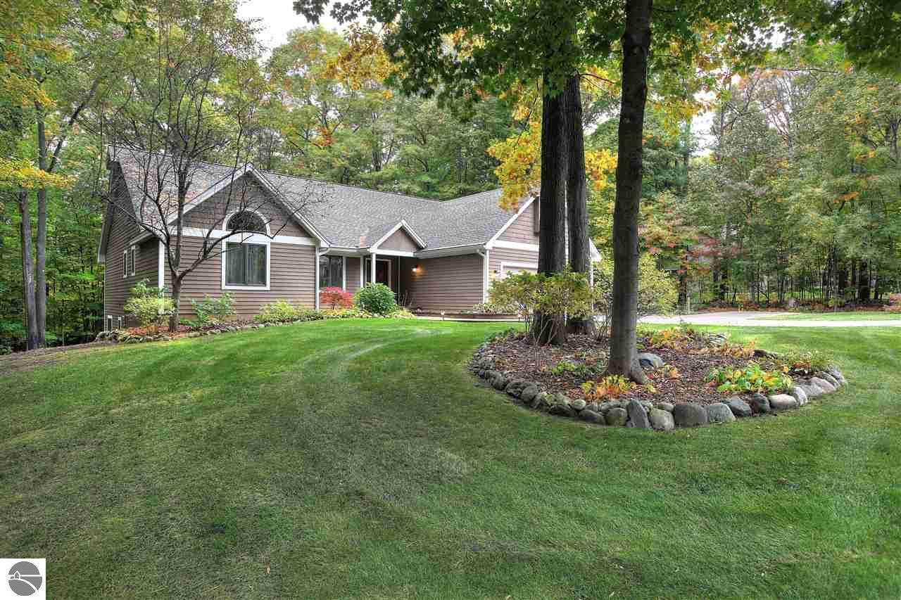 441 Peninsula Knolls Lane - Photo 1