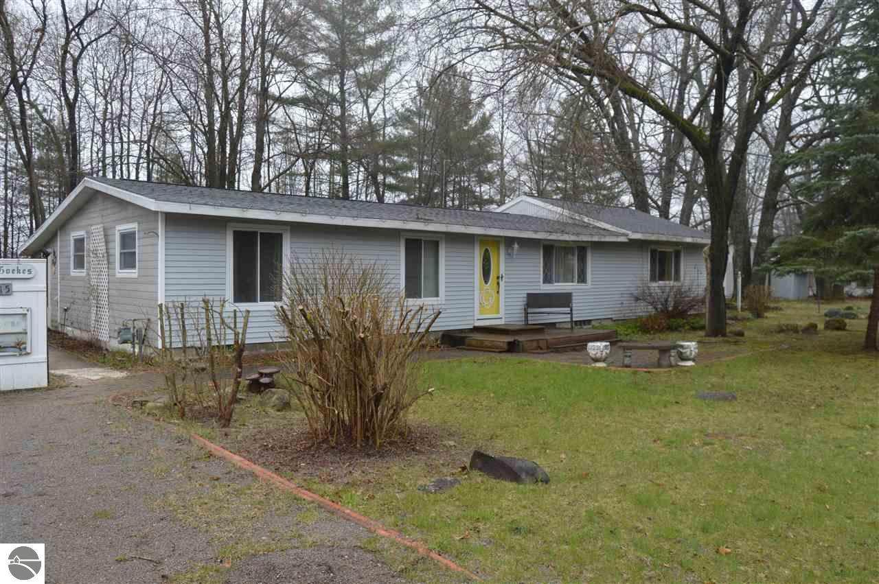 1215 Fern Lane - Photo 1