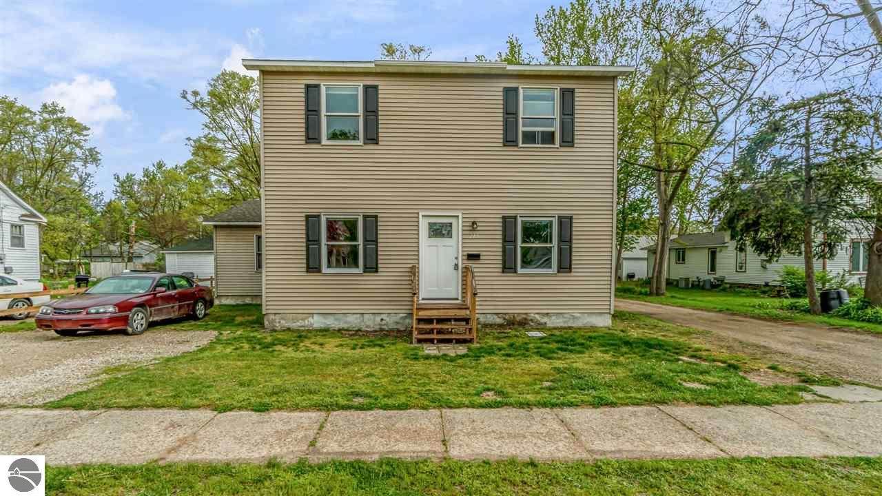 215 Bennett Street - Photo 1