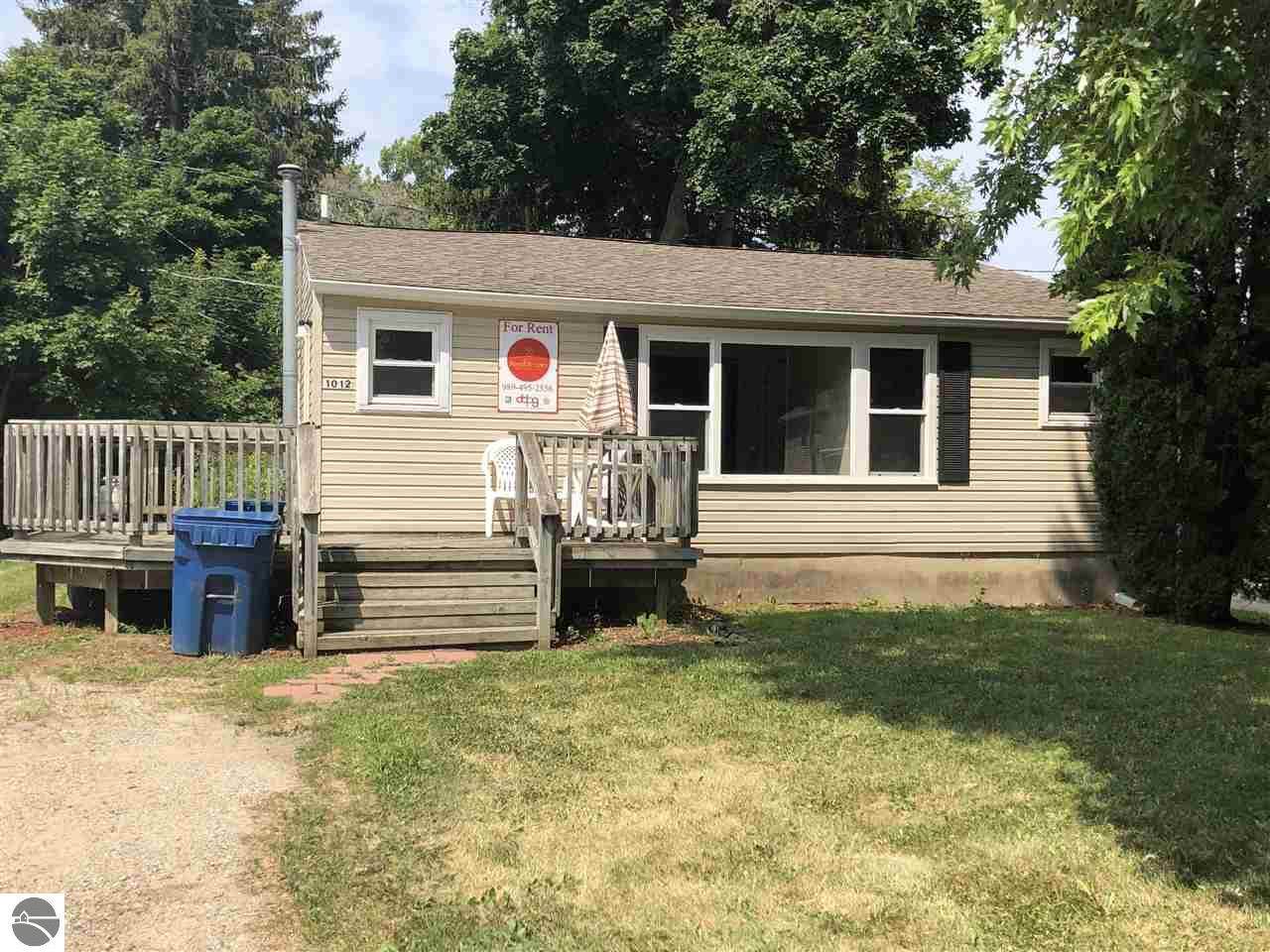 1012 Lansing Street - Photo 1
