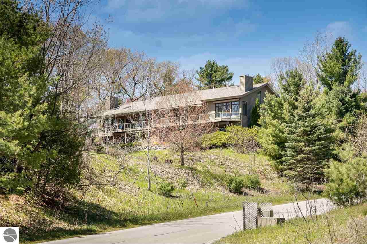 6233 Red Fox Run - Photo 1