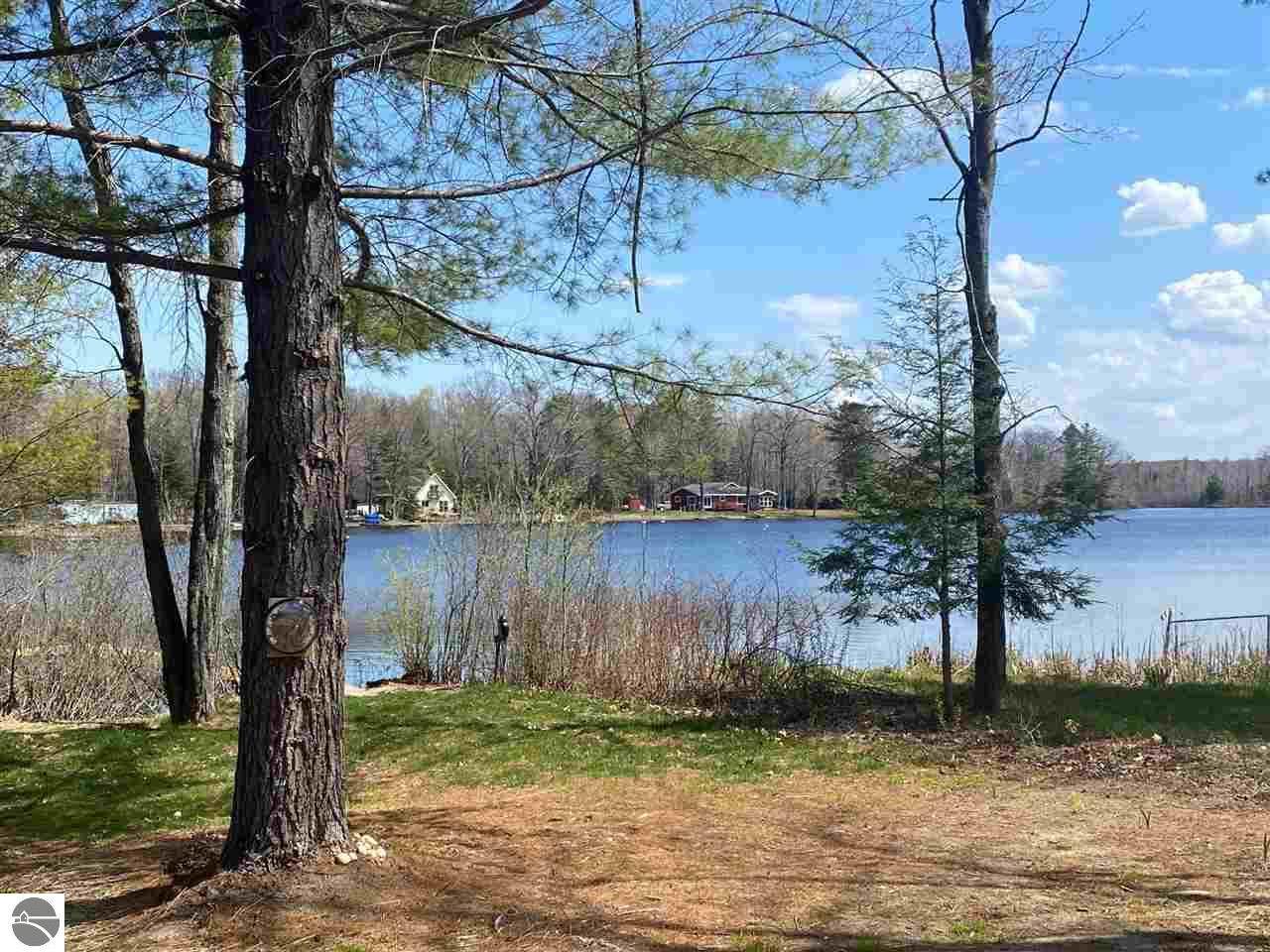 3378 Sherwood - Photo 1