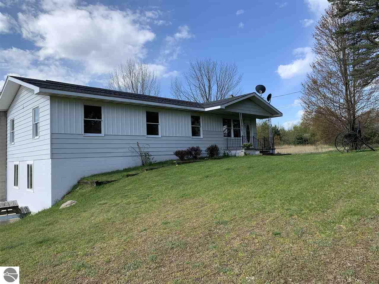489 Gregg Road - Photo 1