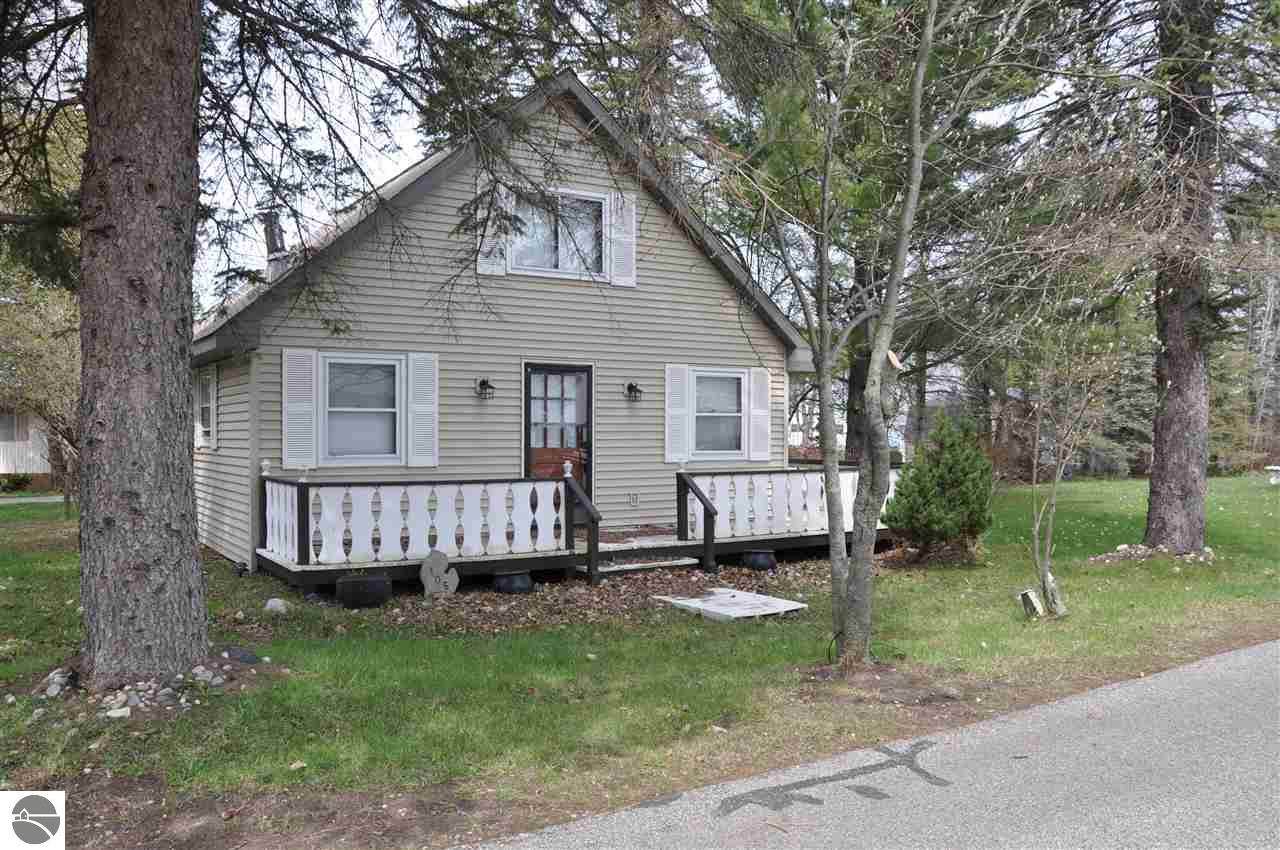 105 Holt Street - Photo 1