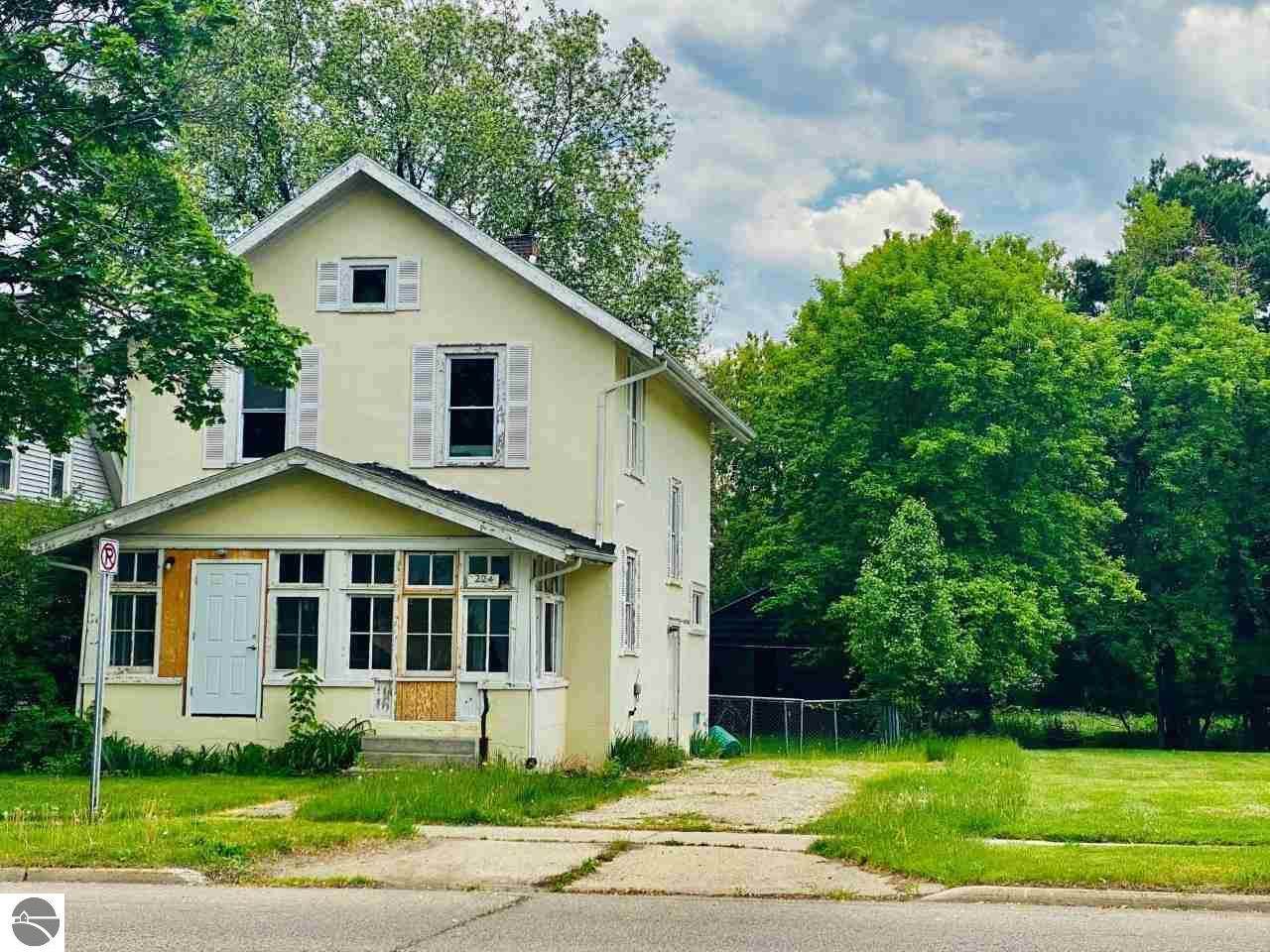 224 Center Street - Photo 1