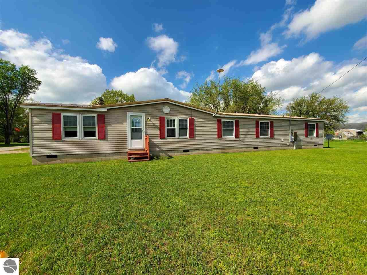 207 Myrtle Street - Photo 1