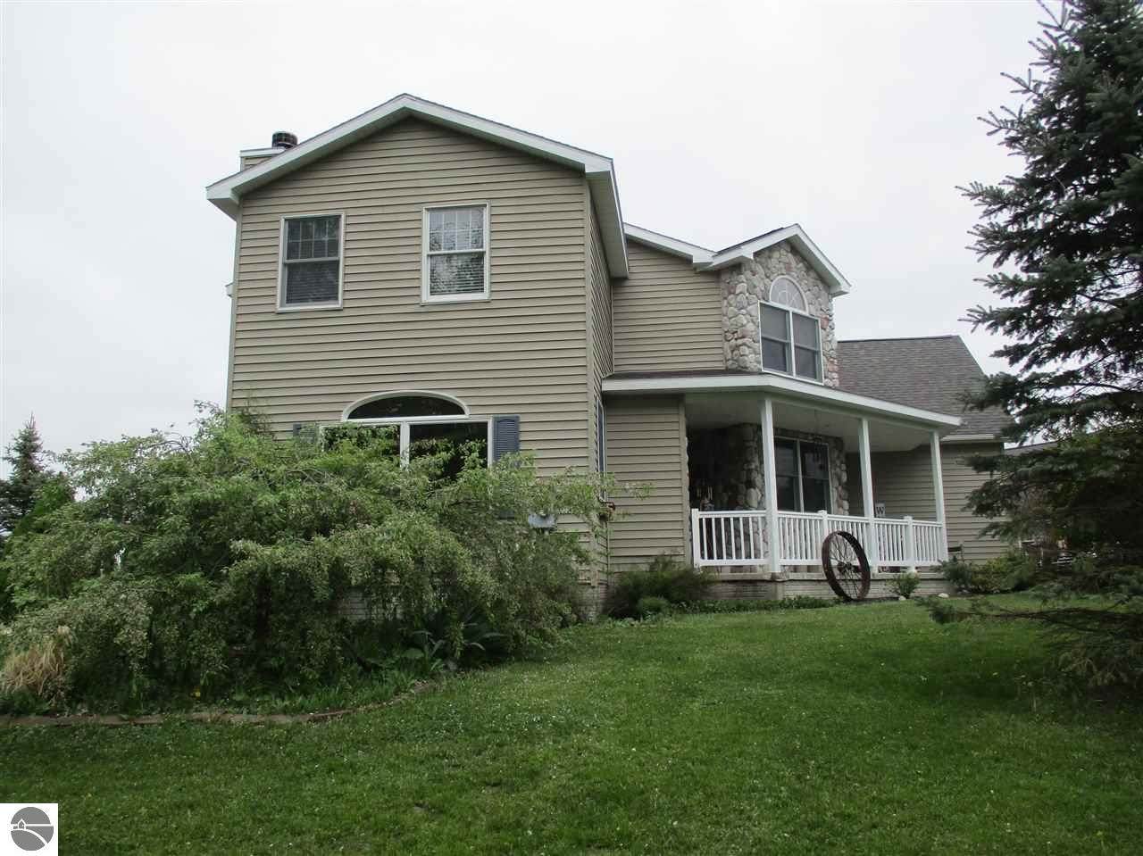 1582 Meadow Road - Photo 1
