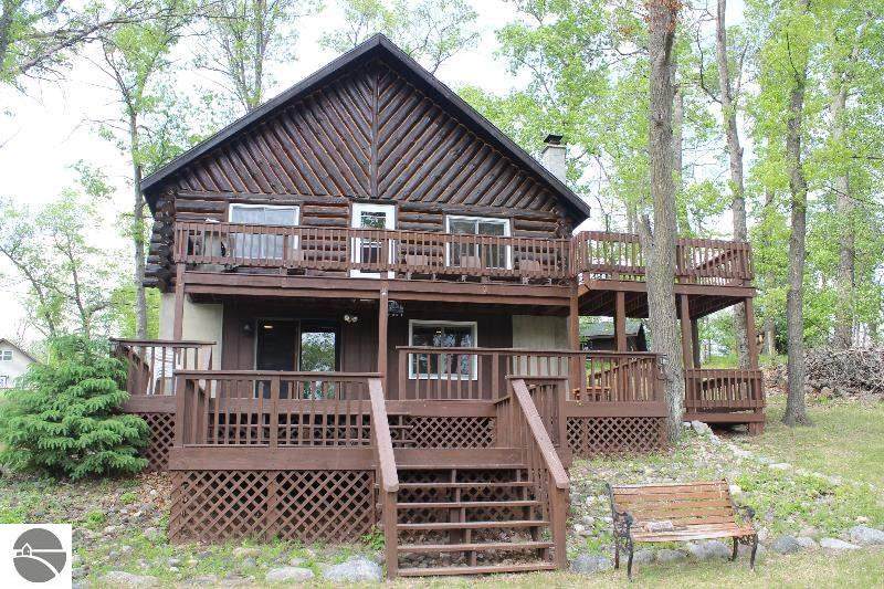 1600 Ogemaw Trail - Photo 1