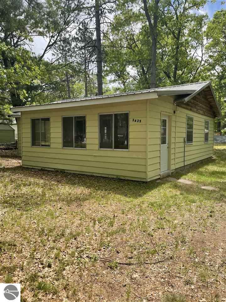 3425 Genessee Street - Photo 1
