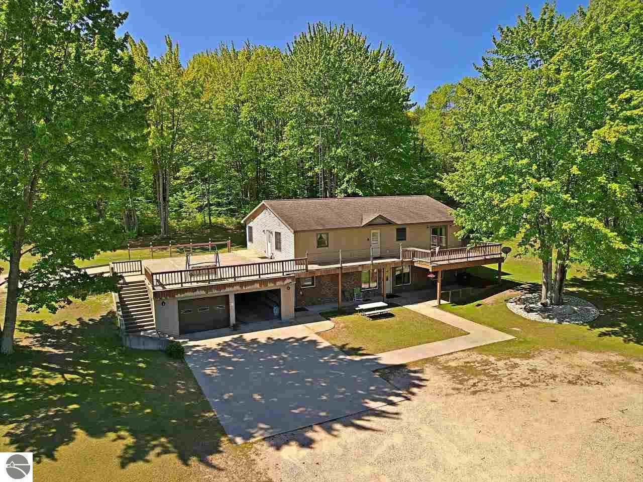 10636 34 Road - Photo 1