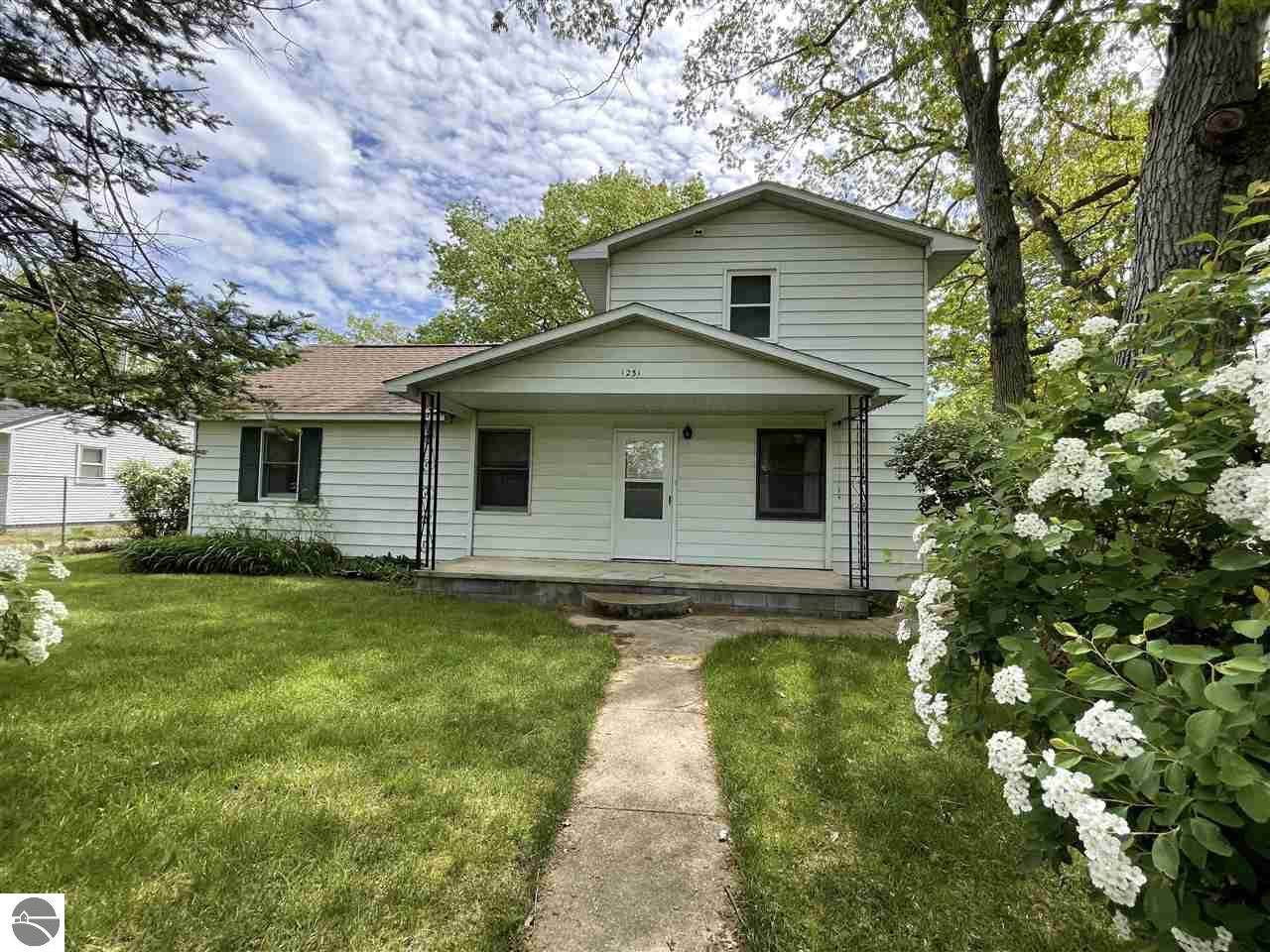 1231 Santo Street - Photo 1