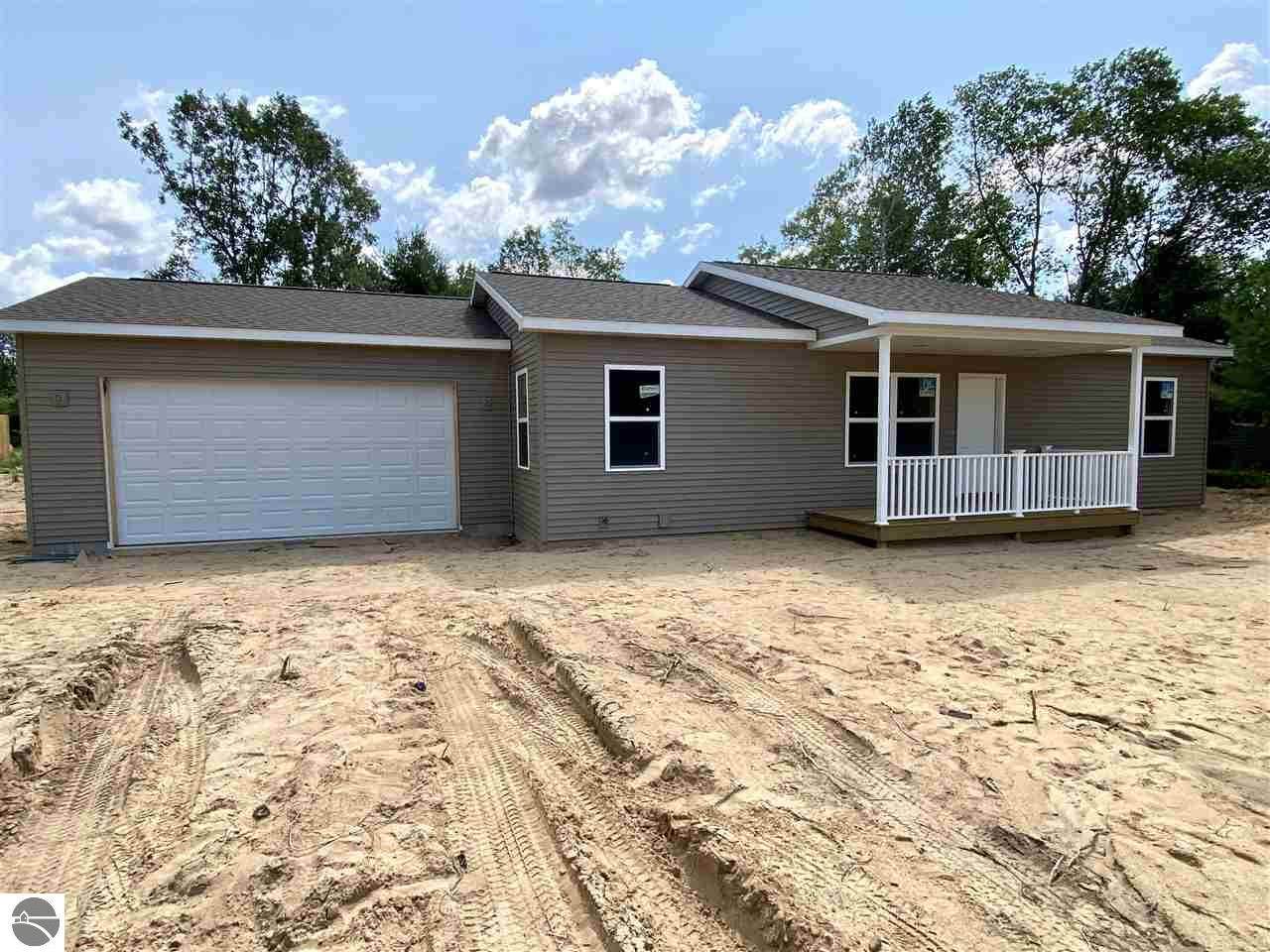 840 Seneca Place - Photo 1