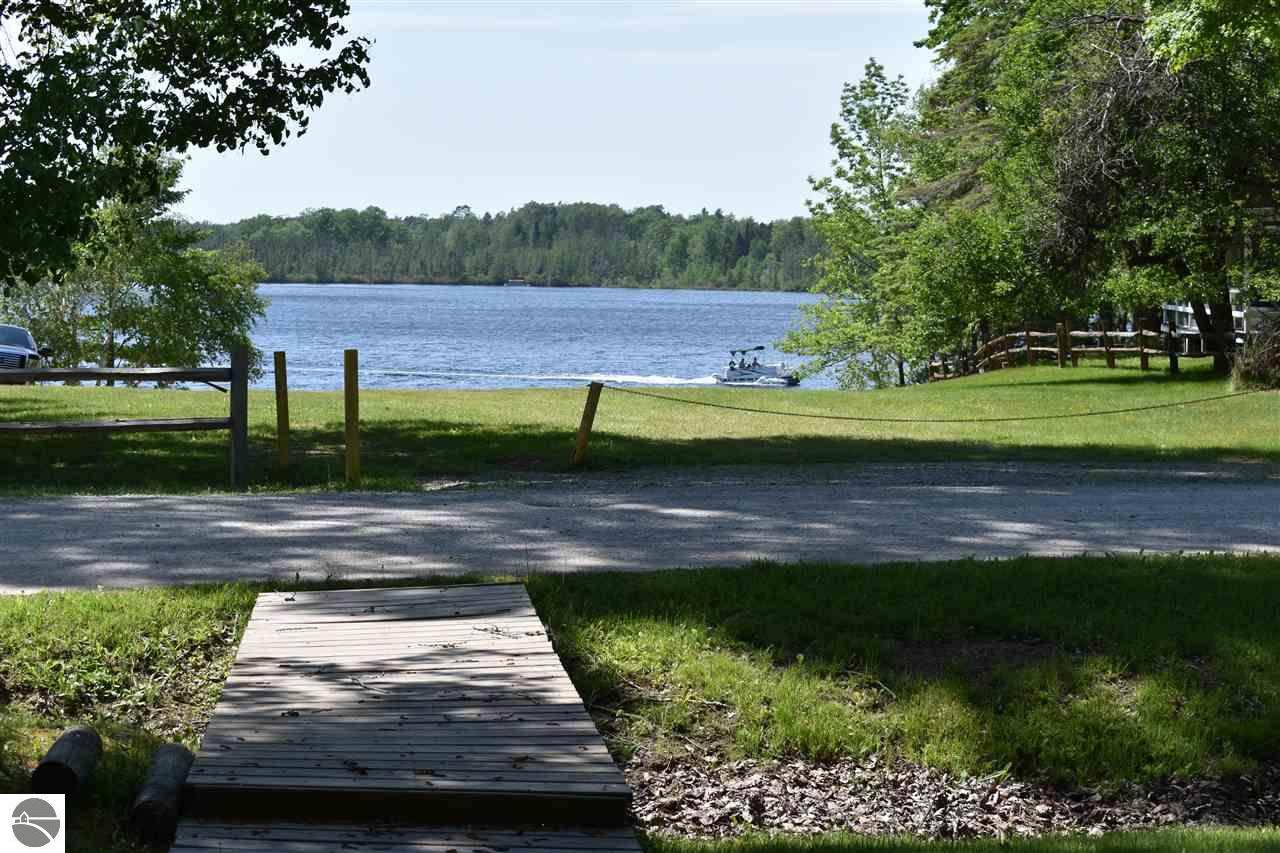 166 Henderson Lake Drive - Photo 1
