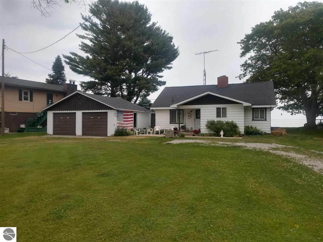 2421 Green Drive - Photo 1