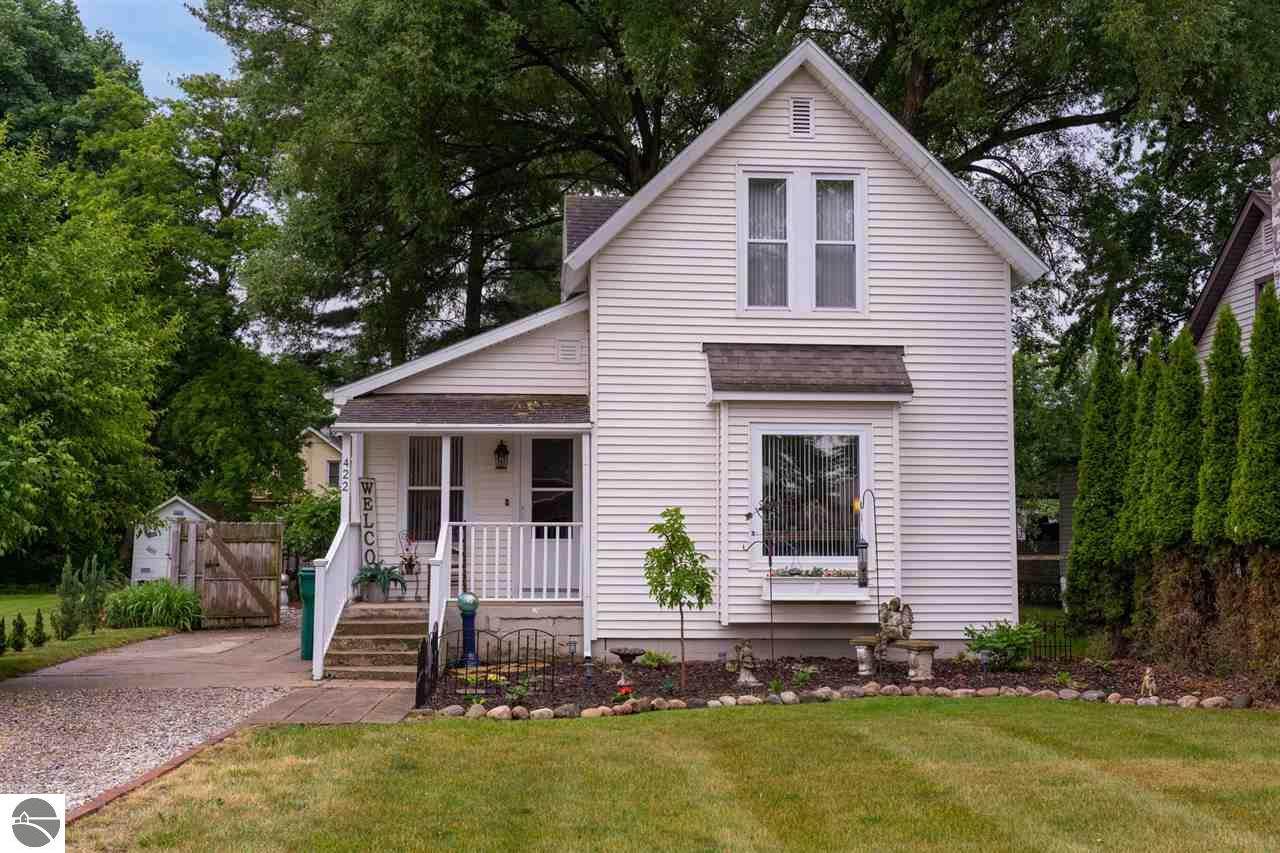 422 Beech Street - Photo 1