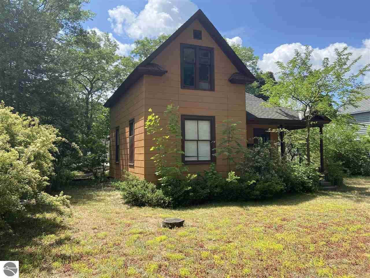 864 State Street - Photo 1