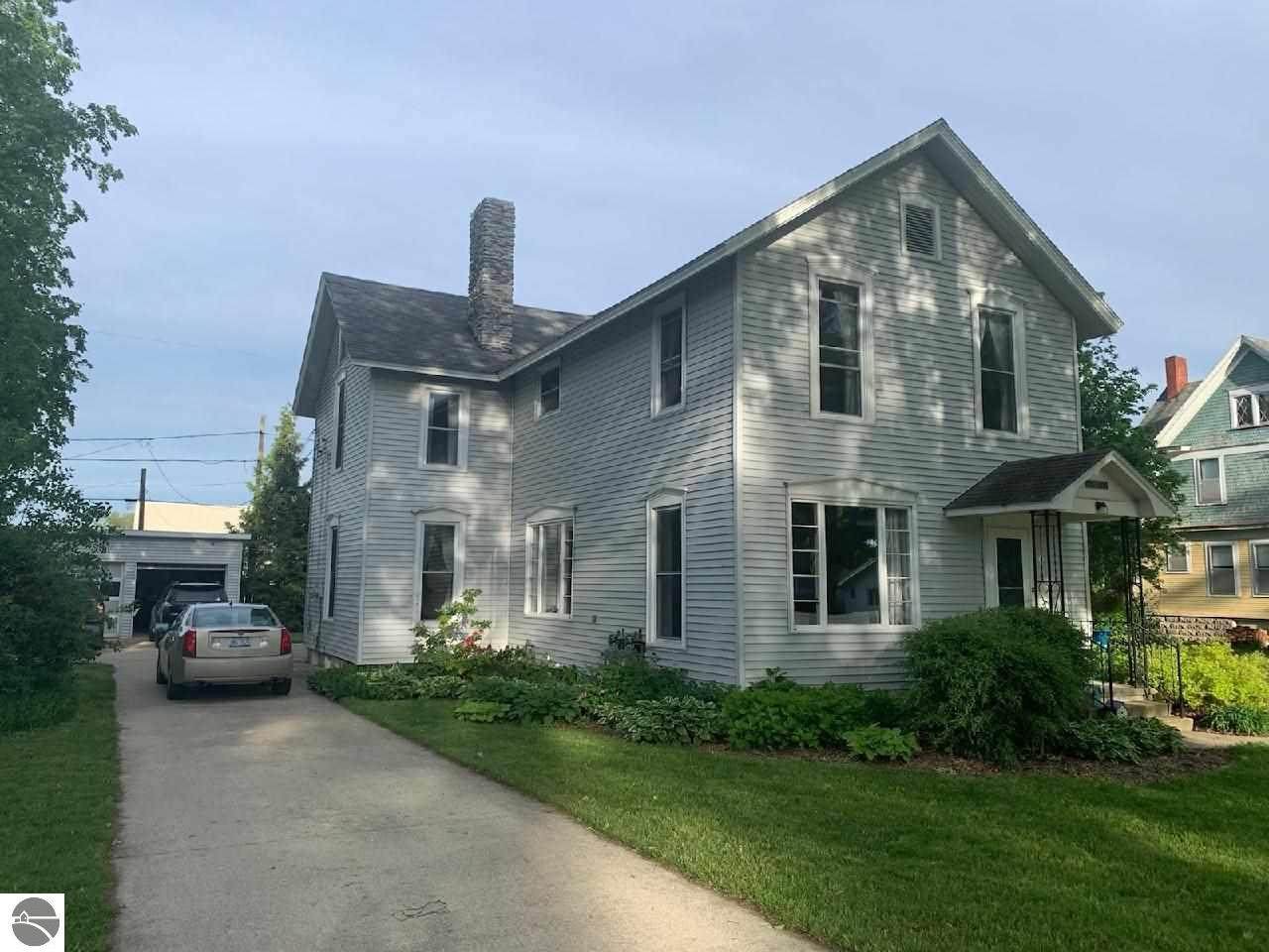520 Main - Photo 1