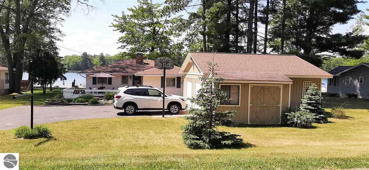 1709 Lillian Drive - Photo 1