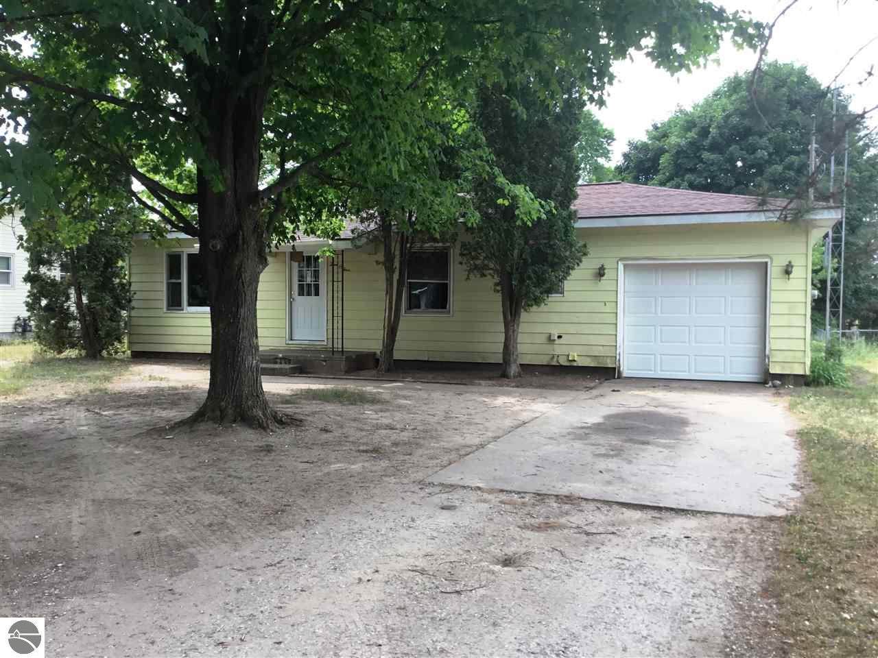 304 East Limits Road - Photo 1