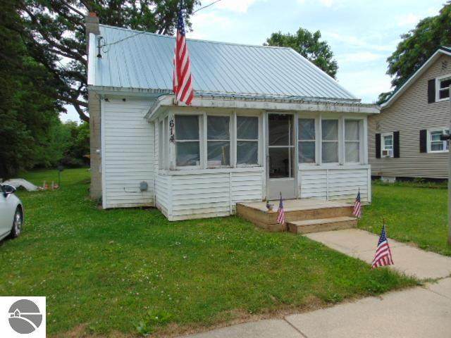 614 South Street - Photo 1