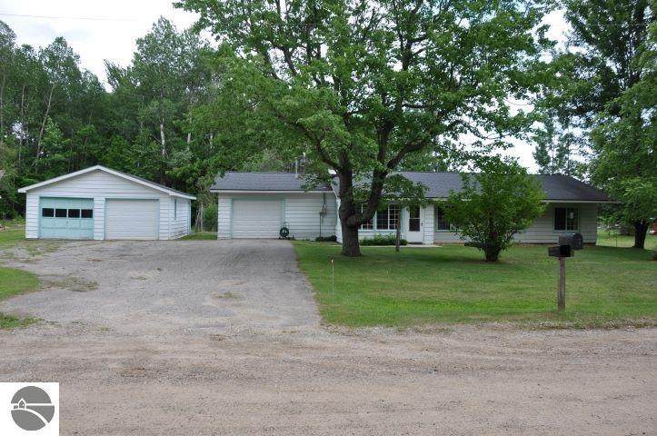 2130 Everett Road - Photo 1