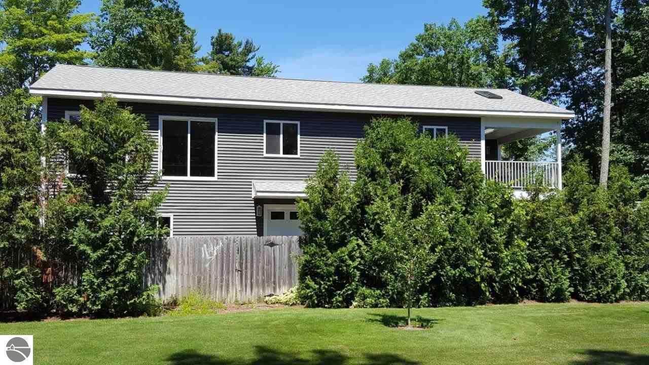142 East Bay Boulevard - Photo 1