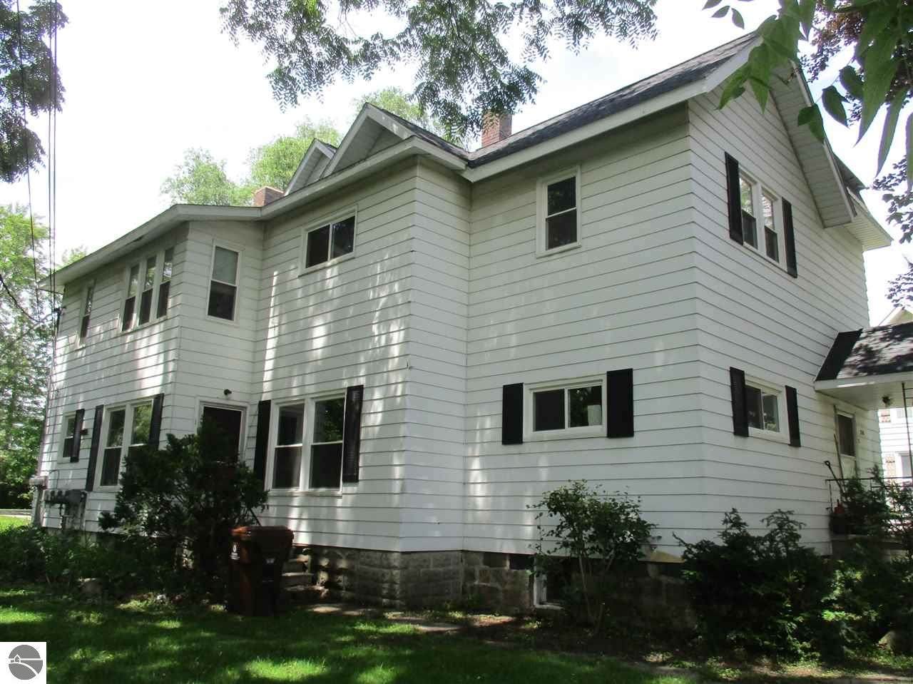 218 Jeffery Avenue - Photo 1