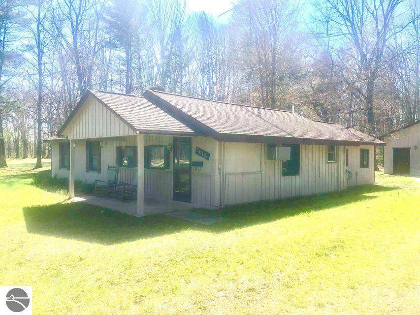 5012 Swihart Road - Photo 1