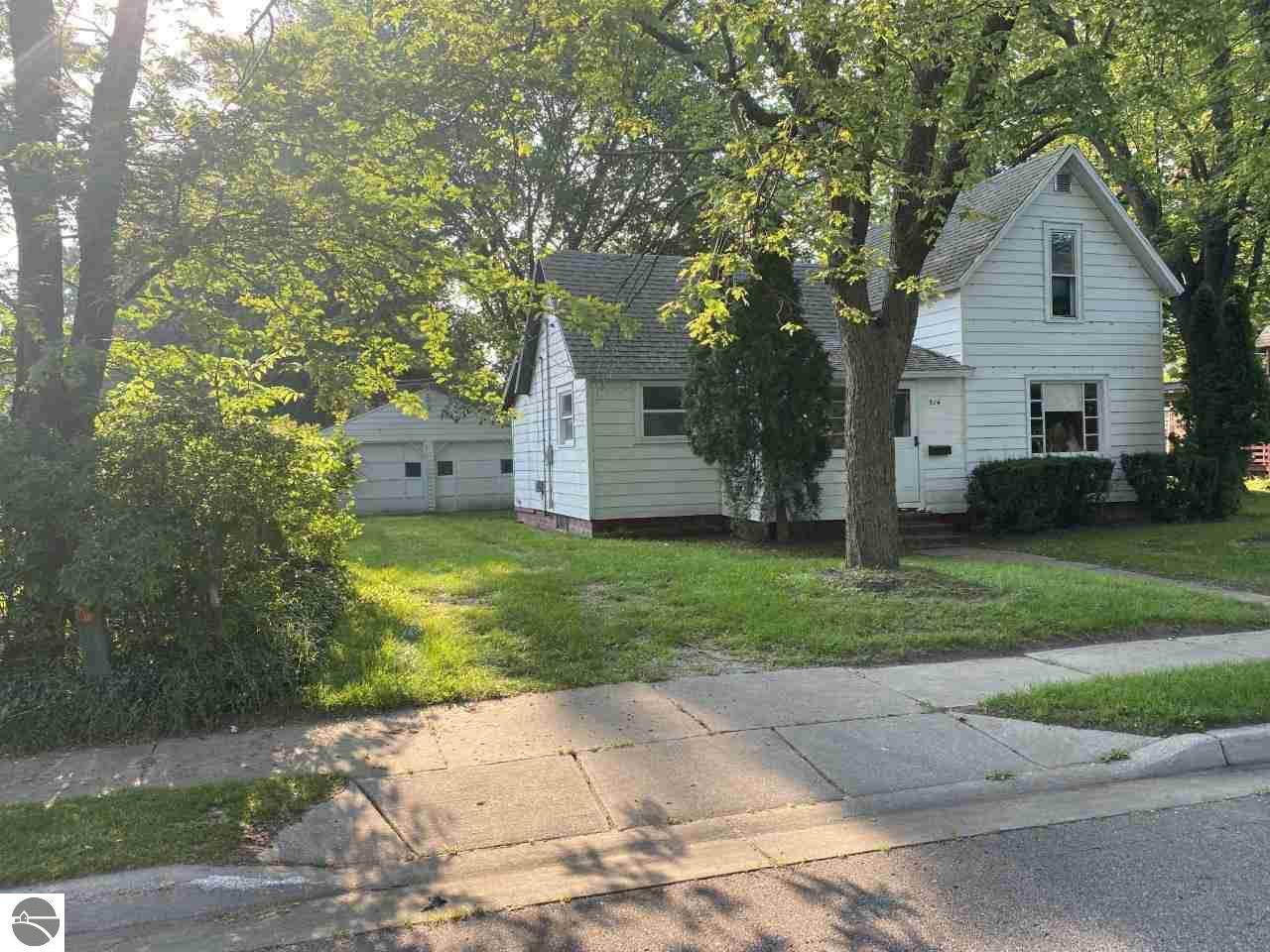 514 Hannah Avenue - Photo 1