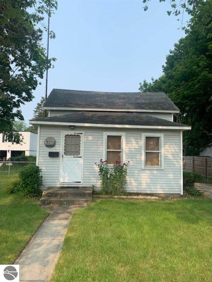 315 Arnold - Photo 1