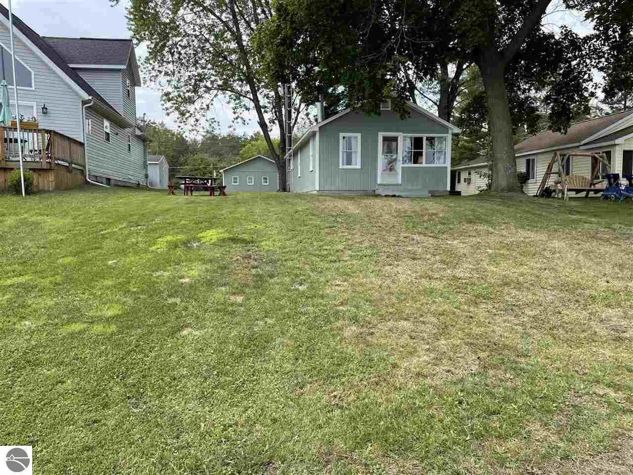 5819 Middle Street - Photo 1