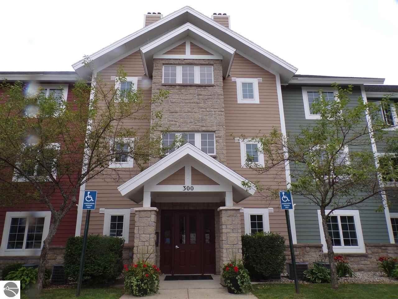 1246 Sunnyside - Photo 1
